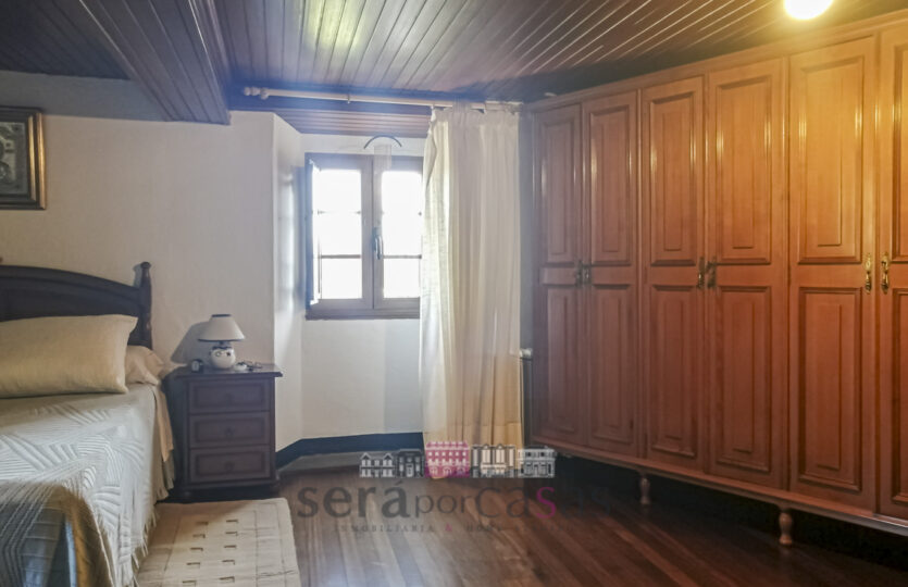 Se vende casa de piedra en Irixoa