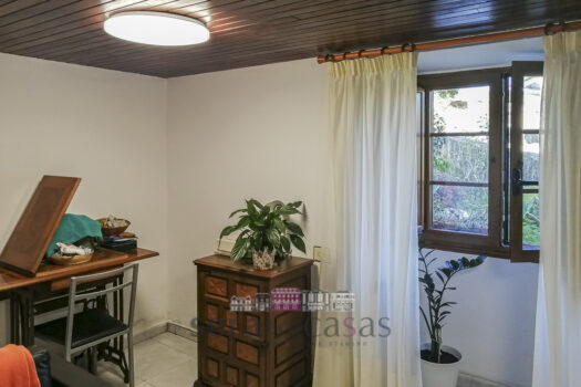 Se vende casa de piedra en Irixoa cerca de Betanzos