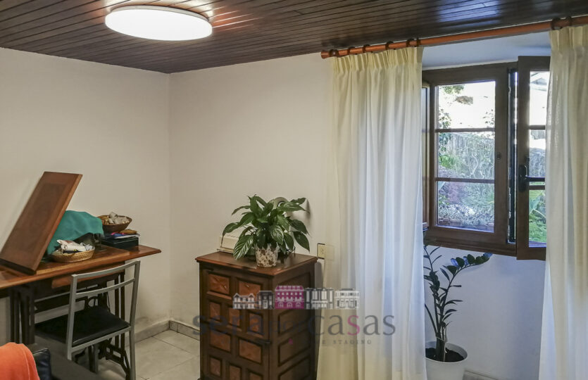 Se vende casa de piedra en Irixoa