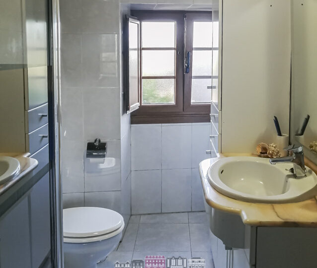 Se vende casa de piedra en Irixoa