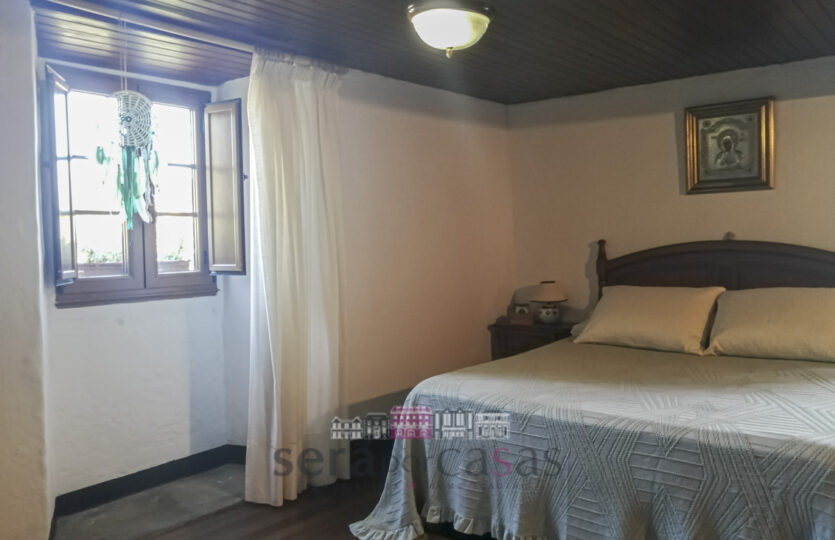 Se vende casa de piedra en Irixoa