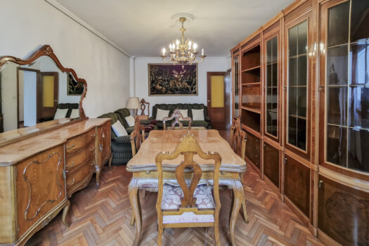 Se vende piso en Agra del Orzán