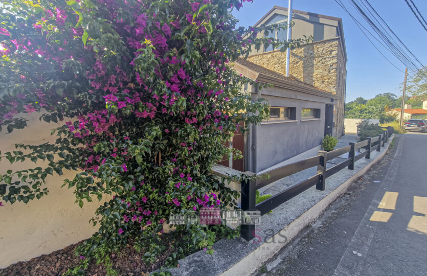 Se vende chalet de piedra en Gandario