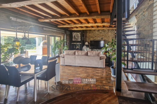 Se vende casa de piedra en Gandario, Bergondo