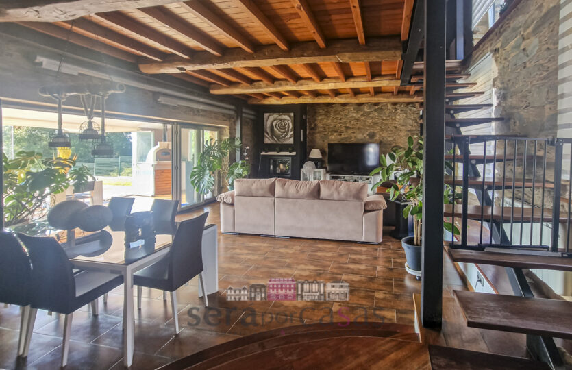 Se vende chalet de piedra en Gandario