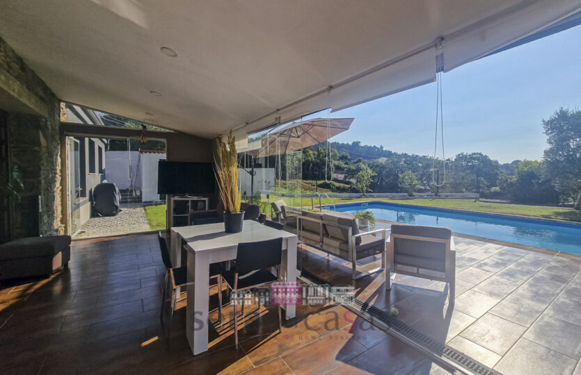 Se vende chalet de piedra en Gandario