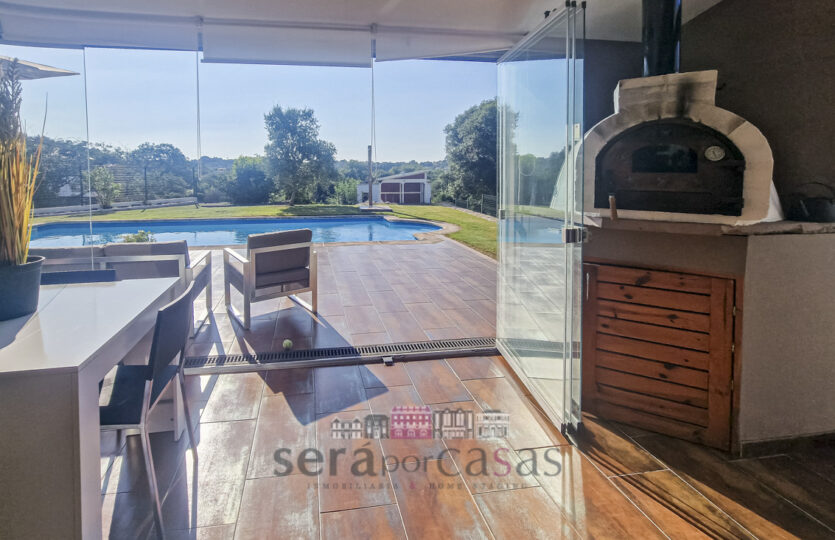 Se vende chalet de piedra en Gandario