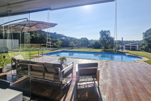 Se vende casa de piedra en Gandario, Bergondo