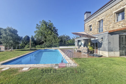 Se vende chalet de piedra en Gandario