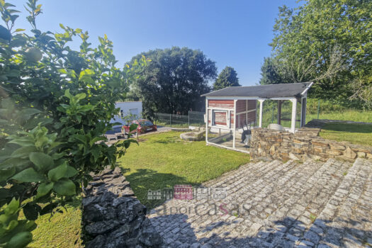 Se vende casa de piedra en Gandario, Bergondo