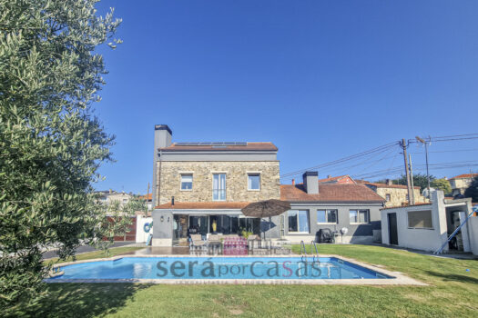Se vende casa de piedra en Gandario, Bergondo