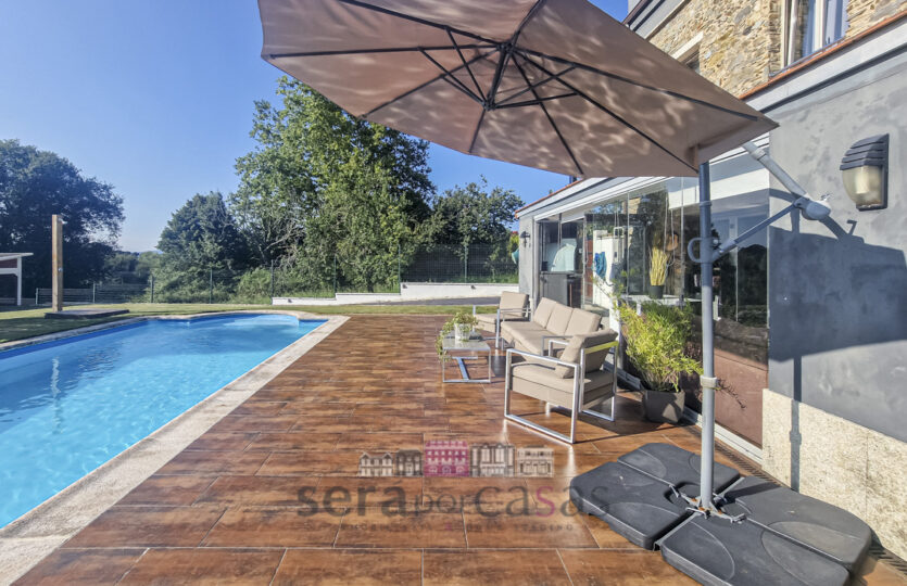 Se vende chalet de piedra en Gandario