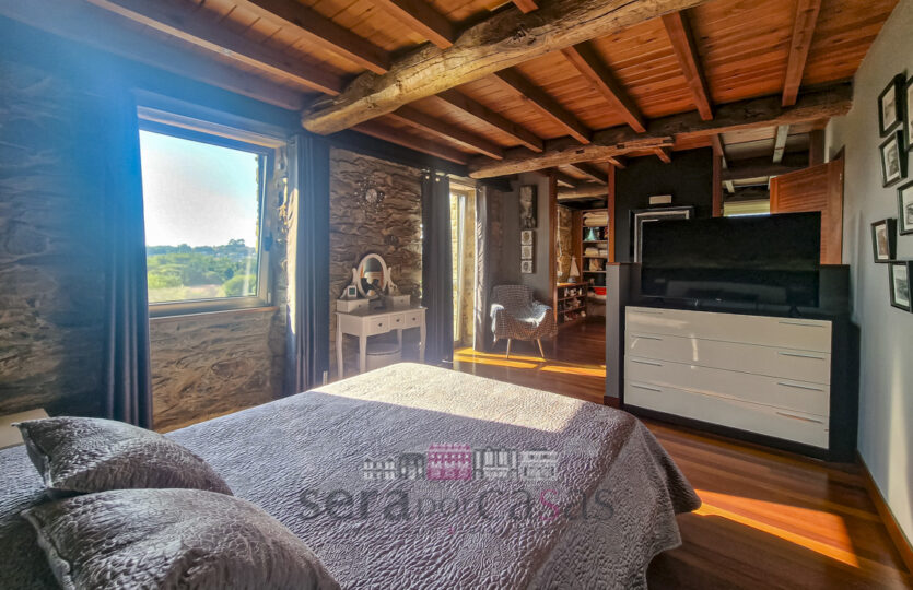 Se vende chalet de piedra en Gandario