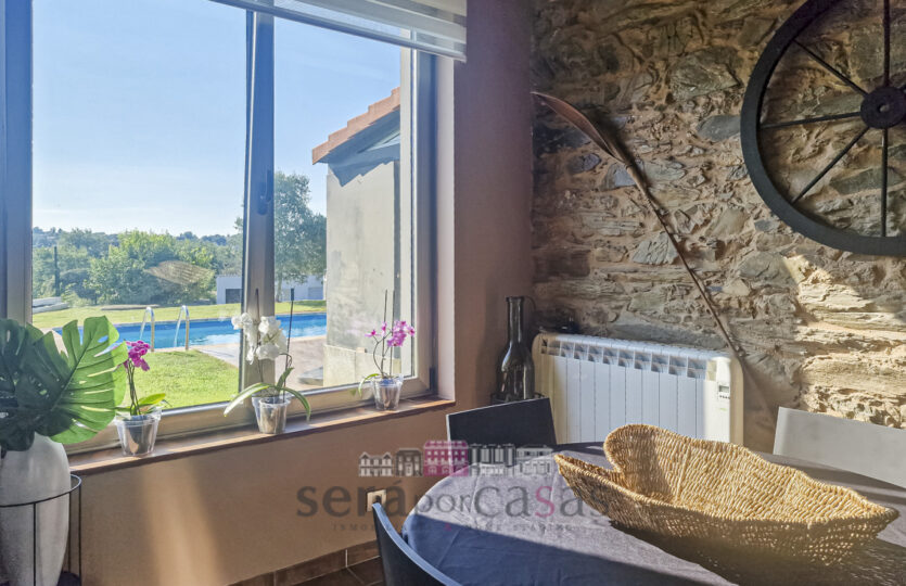 Se vende chalet de piedra en Gandario