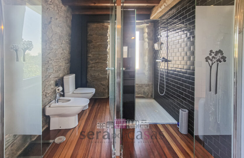 Se vende chalet de piedra en Gandario