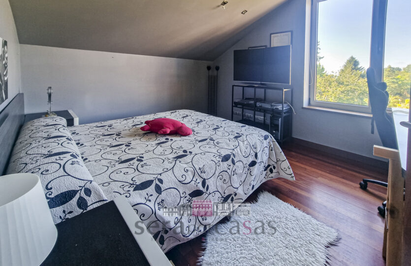 Se vende chalet de piedra en Gandario