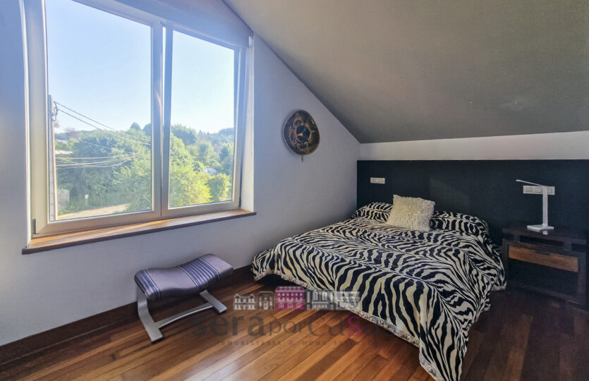 Se vende chalet de piedra en Gandario