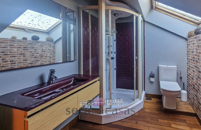 Se vende chalet de piedra en Gandario