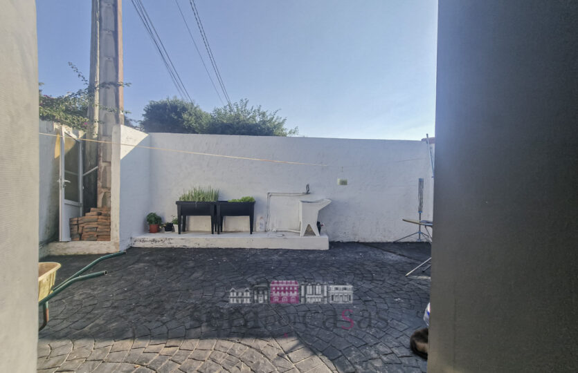 Se vende chalet de piedra en Gandario