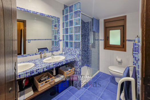 Se vende casa de piedra en Oleiros, A Coruña