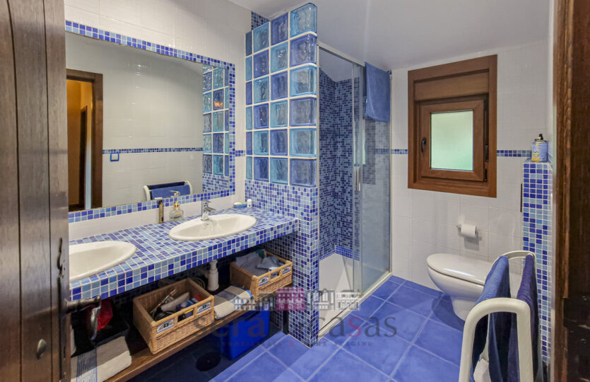 Se vende casa de piedra en Oleiros