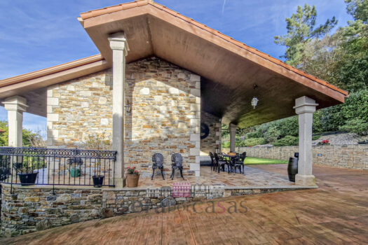 Se vende casa de piedra en Oleiros, A Coruña