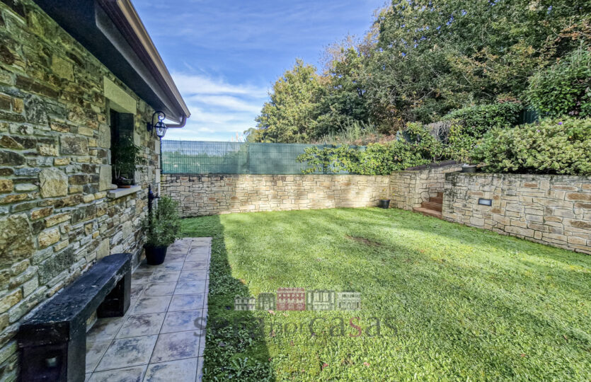 Se vende casa de piedra en Oleiros