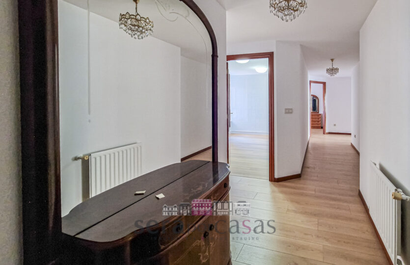 Se vende piso en Los Rosales