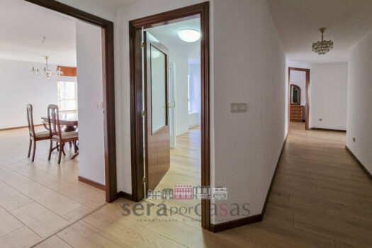 Se vende piso en Los Rosales, A Coruña