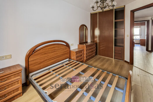 Se vende piso en Los Rosales, A Coruña