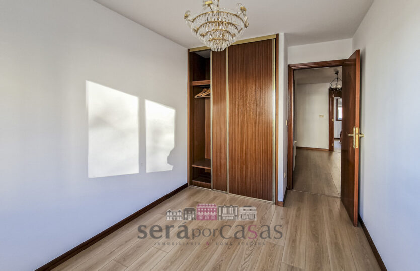 Se vende piso en Los Rosales