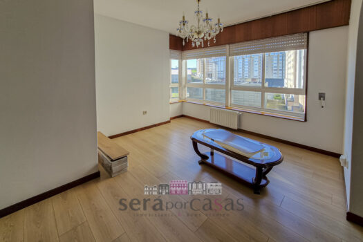 Se vende piso en Los Rosales, A Coruña
