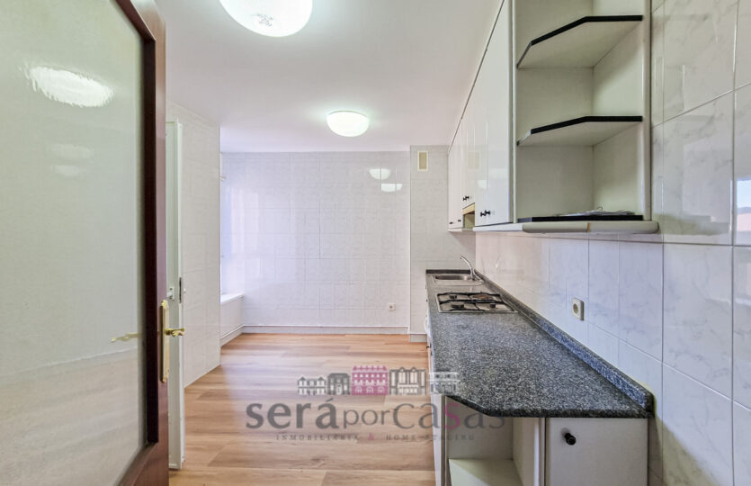 Se vende piso en Los Rosales