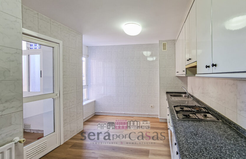 Se vende piso en Los Rosales