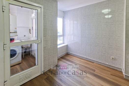 Se vende piso en Los Rosales, A Coruña