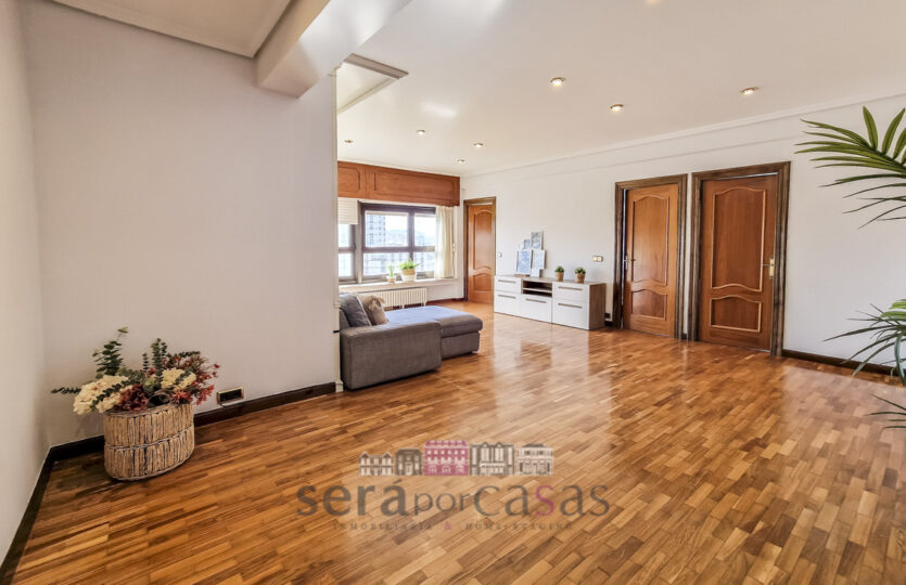 Se vende piso en el centro de A Coruña con vistas