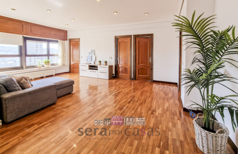 Se vende piso en el centro de A Coruña con vistas