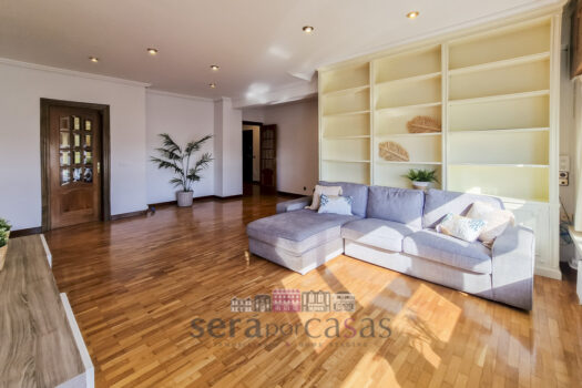 Se vende piso en el centro de A Coruña con vistas al mar