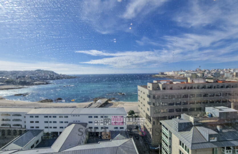 Se vende piso en el centro de A Coruña con vistas