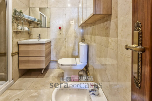 Se vende piso en el centro de A Coruña con vistas al mar