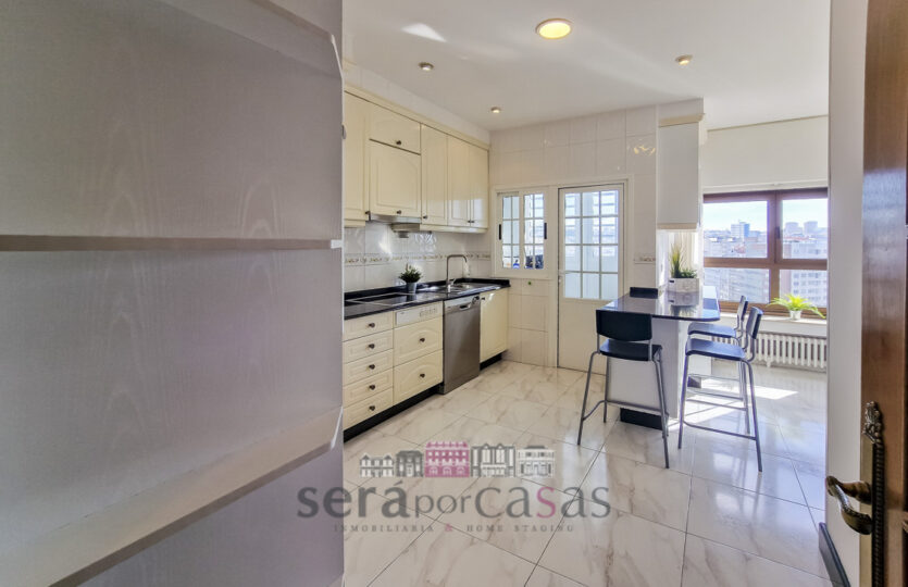 Se vende piso en el centro de A Coruña con vistas