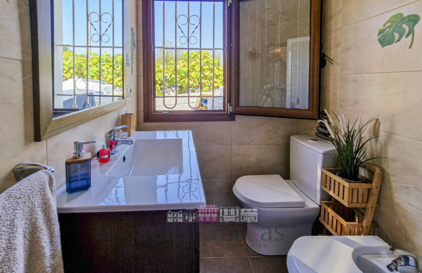 Se vende casa a 10 minutos de Ordenes