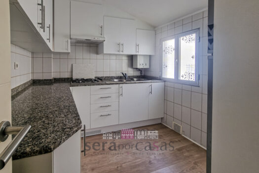 Se vende piso en A Coruña, con terraza cubierta