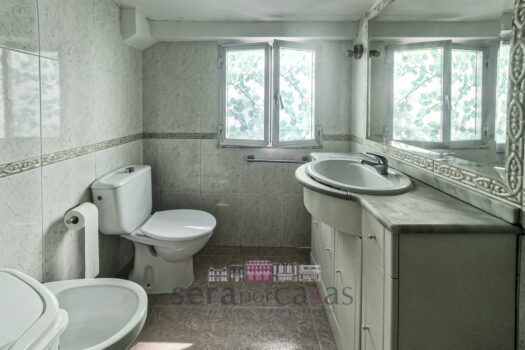 Se vende piso en A Coruña, con terraza cubierta