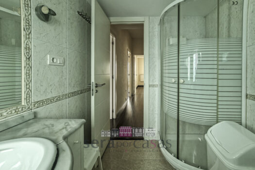 Se vende piso en A Coruña, con terraza cubierta