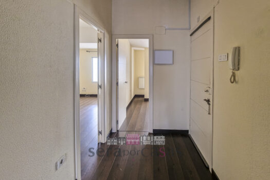 Se vende piso en A Coruña, con terraza cubierta