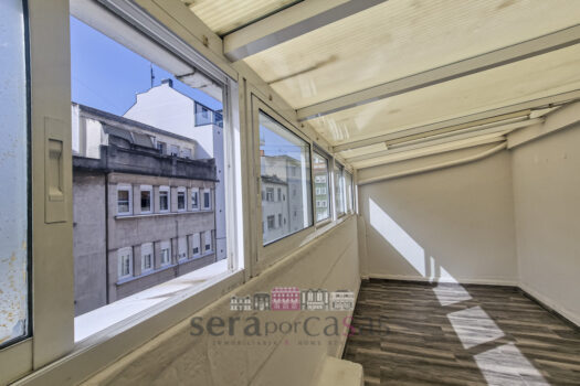 Se vende piso en A Coruña, con terraza cubierta