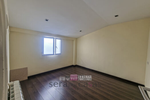 Se vende piso en A Coruña, con terraza cubierta