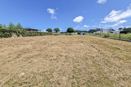 Se vende finca urbana en urbanización Costa Miño